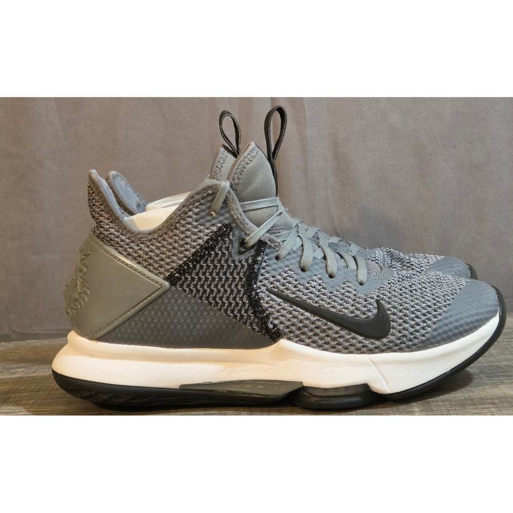 Nike Lebron Witness Athletic Basketball Shoes Sneakers Mens Size 8 Gray